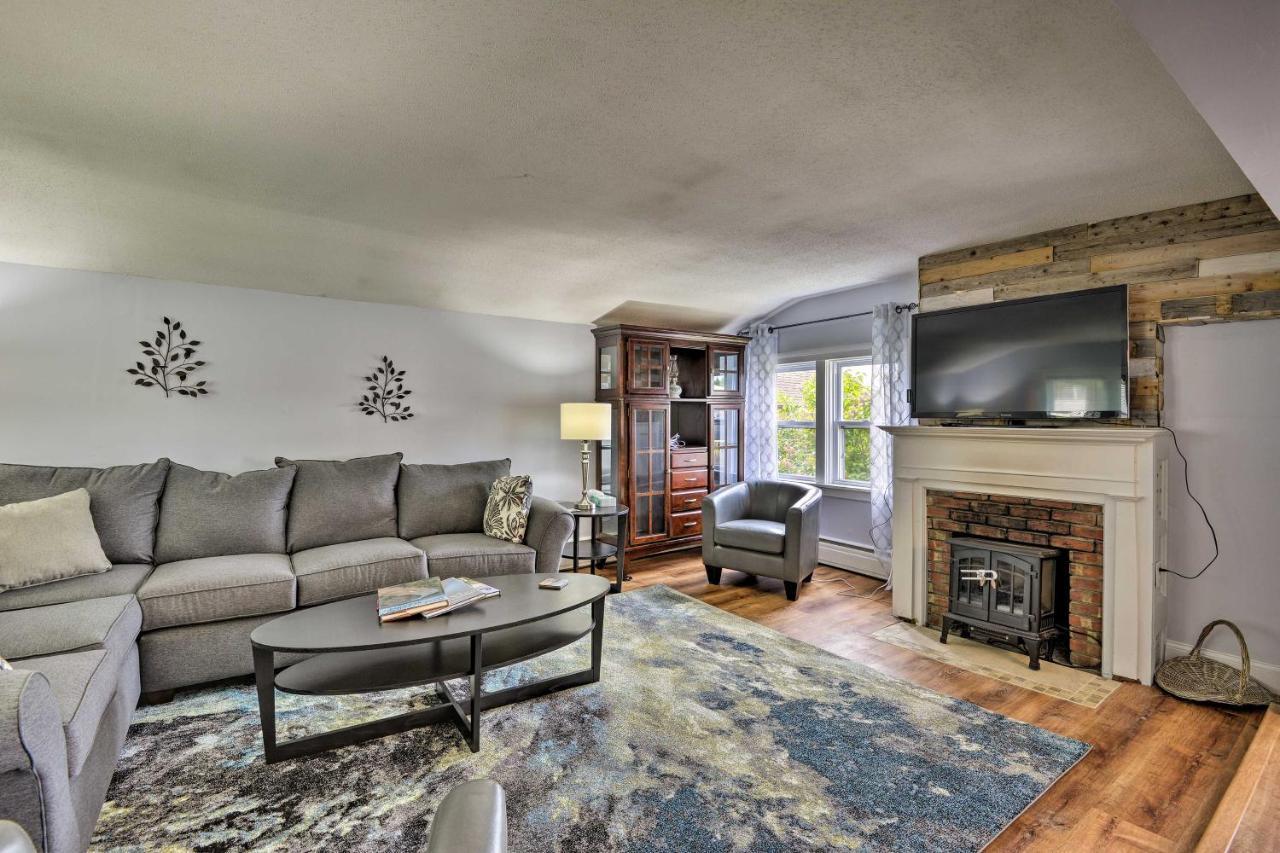 Family Cottage On Chaumont Bay, Walk To Downtown Exterior foto