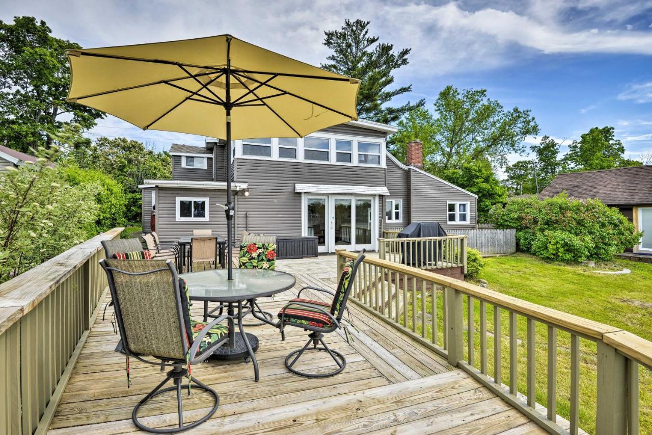 Family Cottage On Chaumont Bay, Walk To Downtown Exterior foto